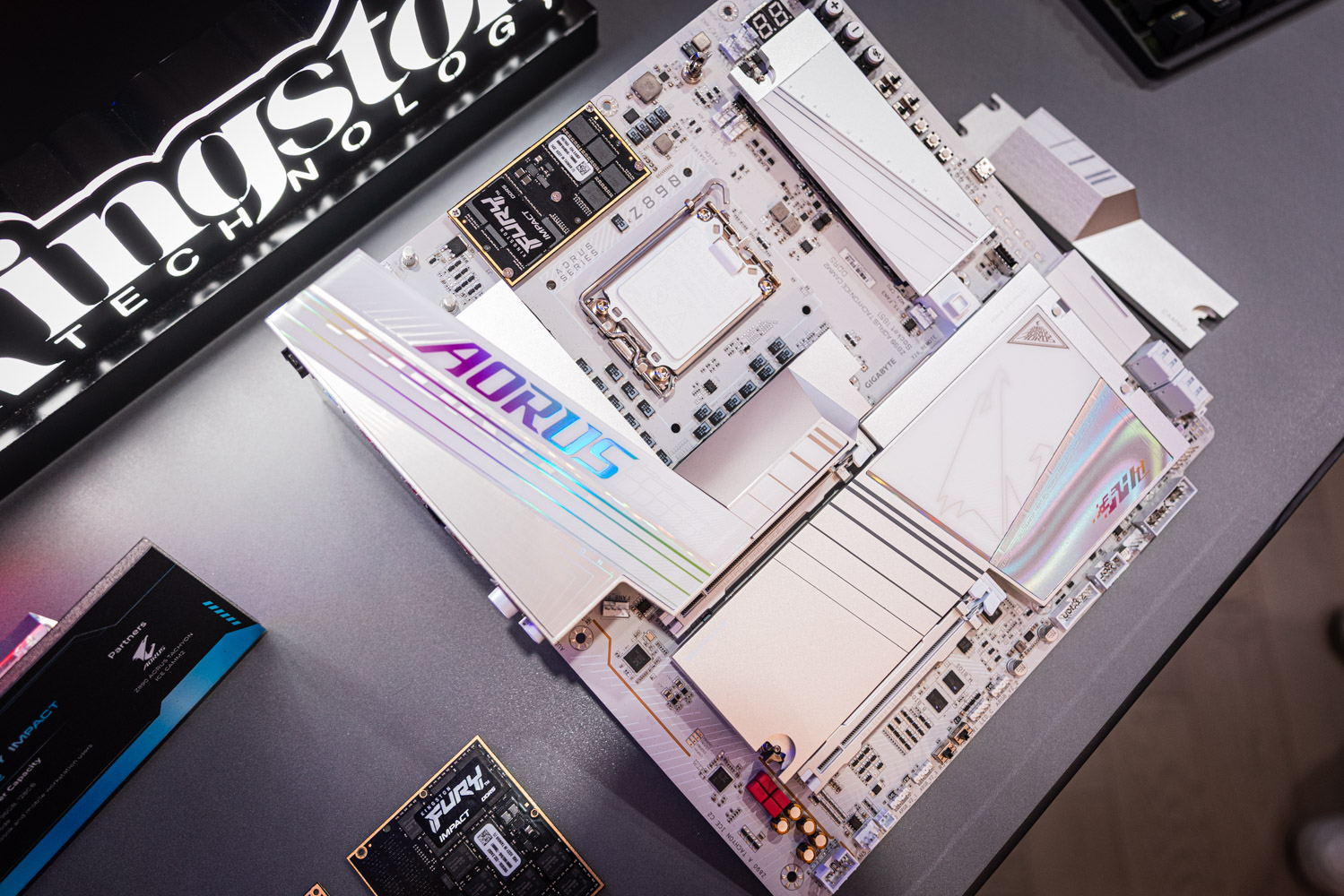 2C6A1203 COMPUTEX 2025:你必須知道的 Kingston 新世代 SSD 及 RAM 2C6A1203
