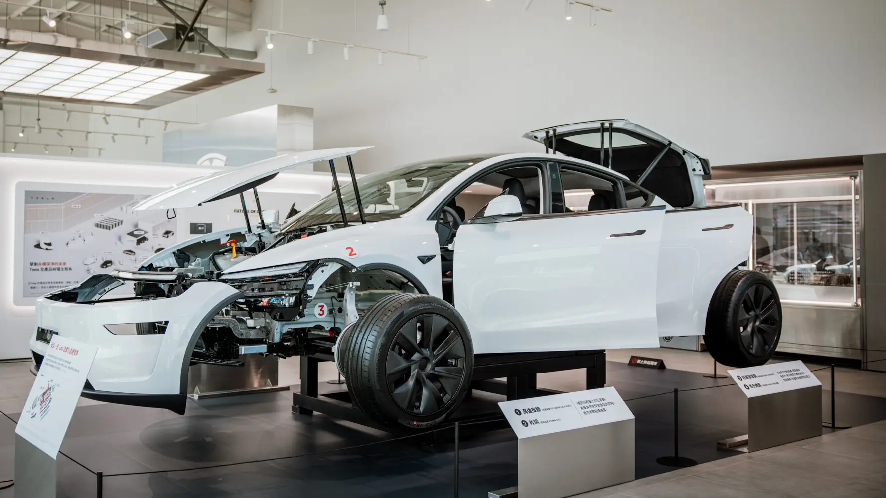 探索純電未來的起點：全台首間 Tesla Museum 導覽紀實 2C6A2600