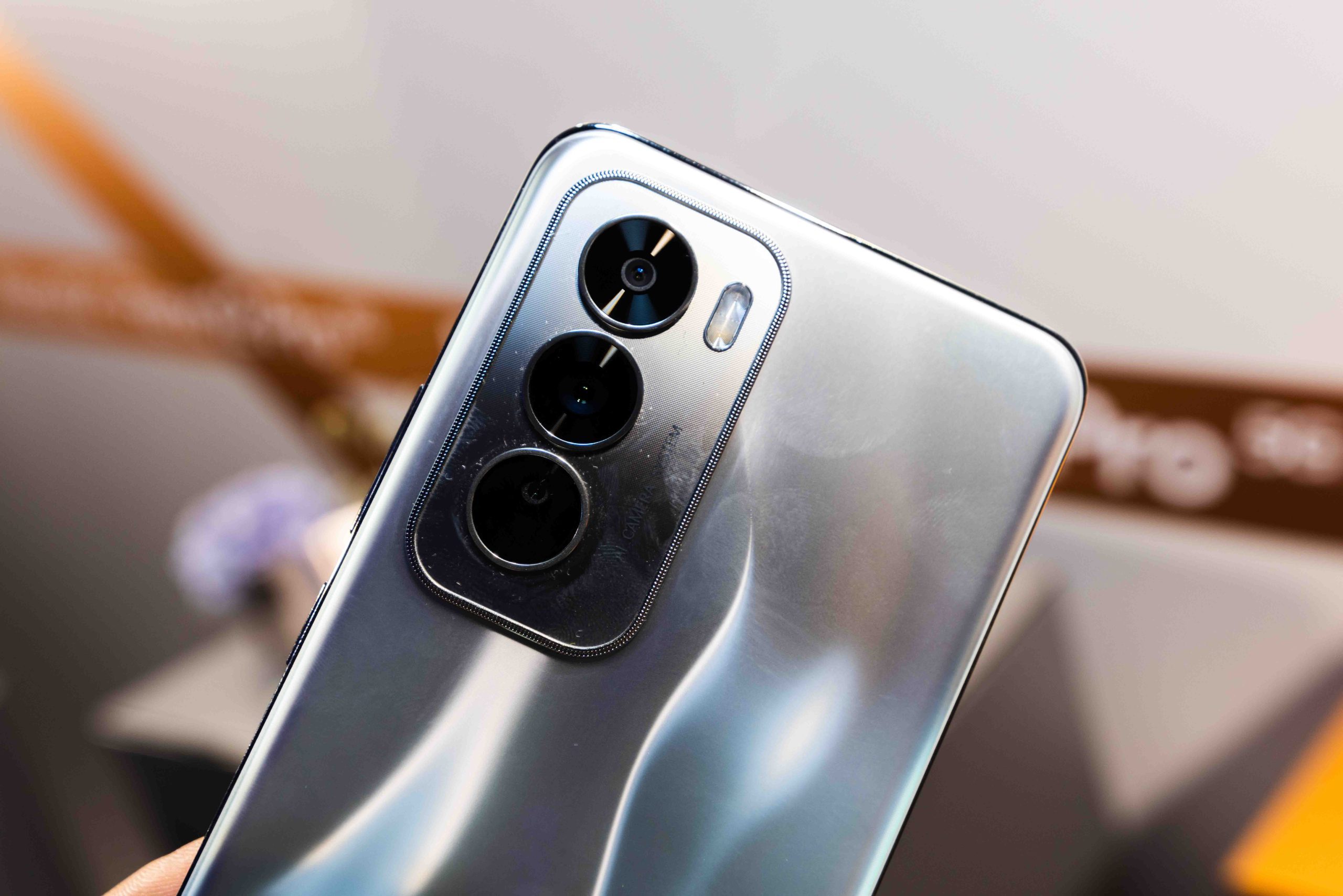 2C6A8951 scaled 中階戰旗艦!OPPO Reno12 系列搭載生成式 AI 全面來襲 2C6A8951 scaled