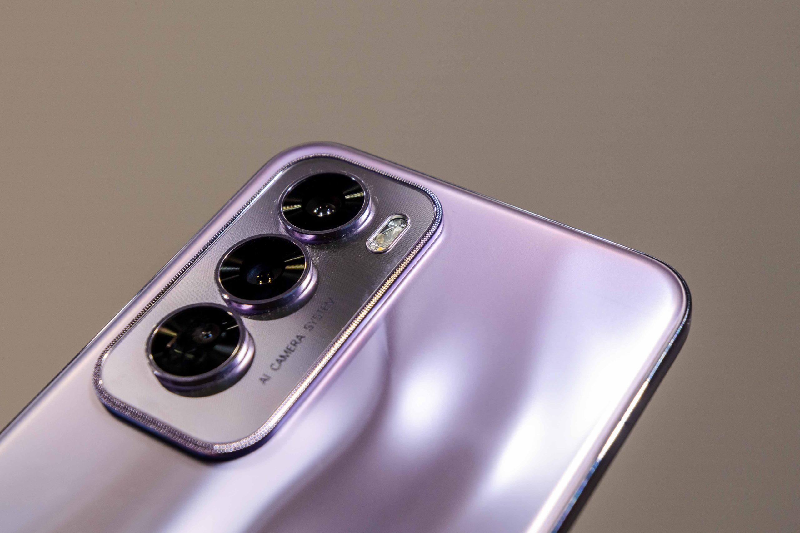 2C6A8998 scaled 中階戰旗艦!OPPO Reno12 系列搭載生成式 AI 全面來襲 2C6A8998 scaled