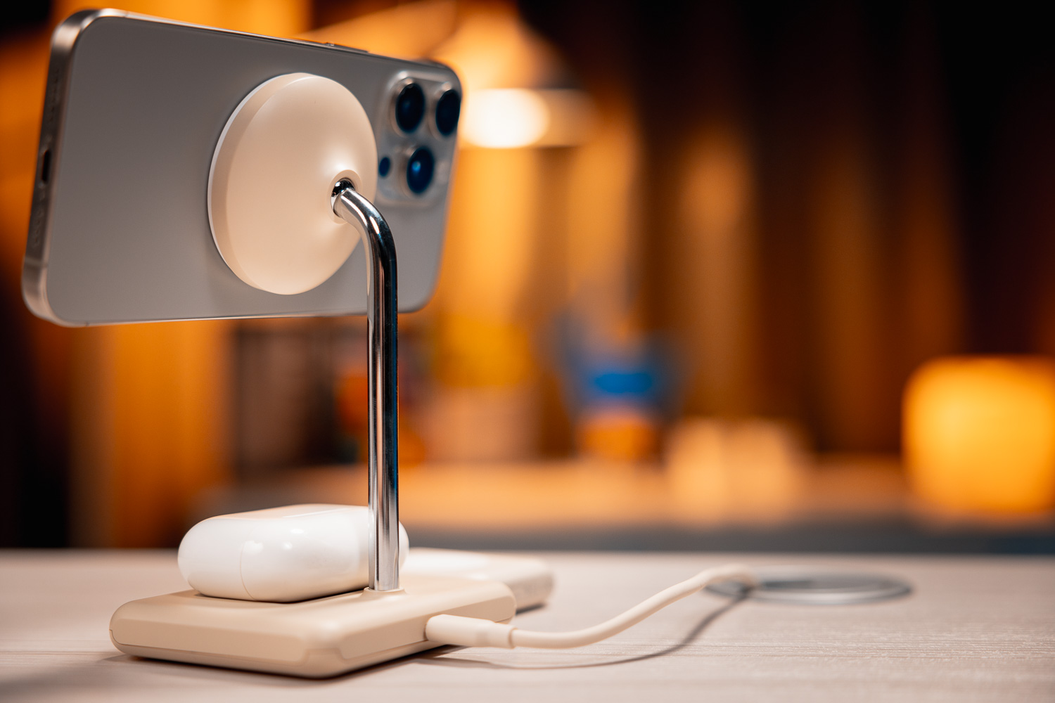 【iPhone 必看】Qi2 快充：Allite 磁吸無線座充、車用 MagSafe 2C6A9096