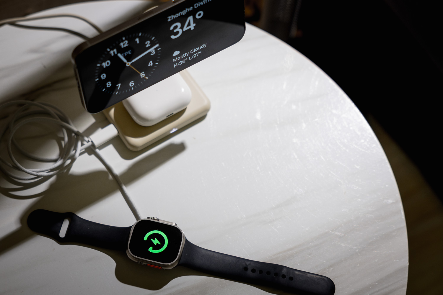 【iPhone 必看】Qi2 快充：Allite 磁吸無線座充、車用 MagSafe 2C6A9153