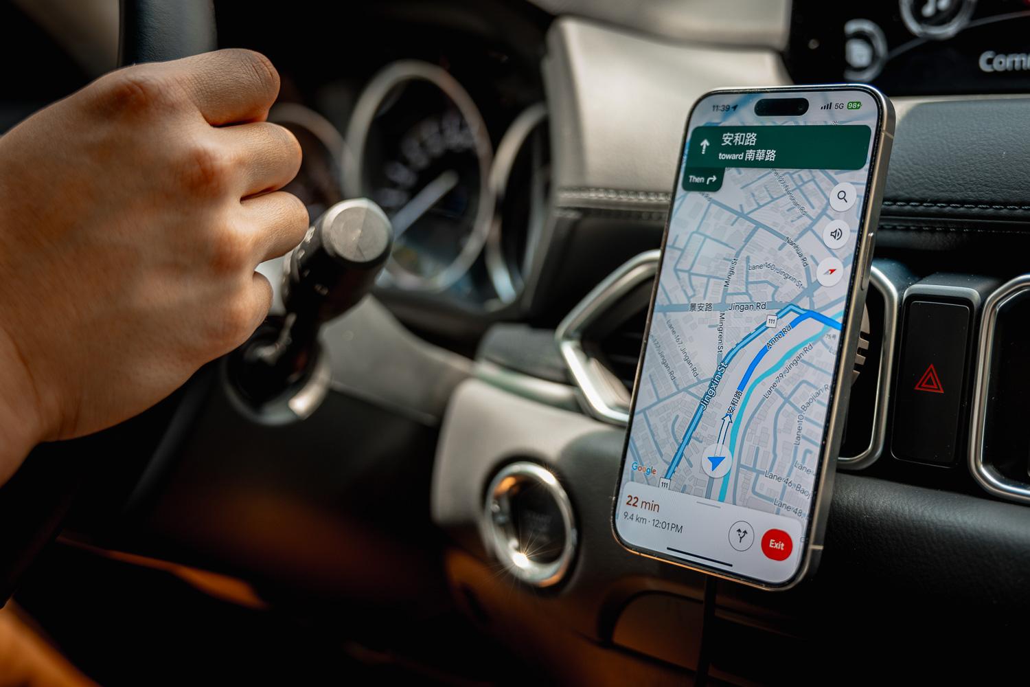【iPhone 必看】Qi2 快充：Allite 磁吸無線座充、車用 MagSafe 2C6A9206