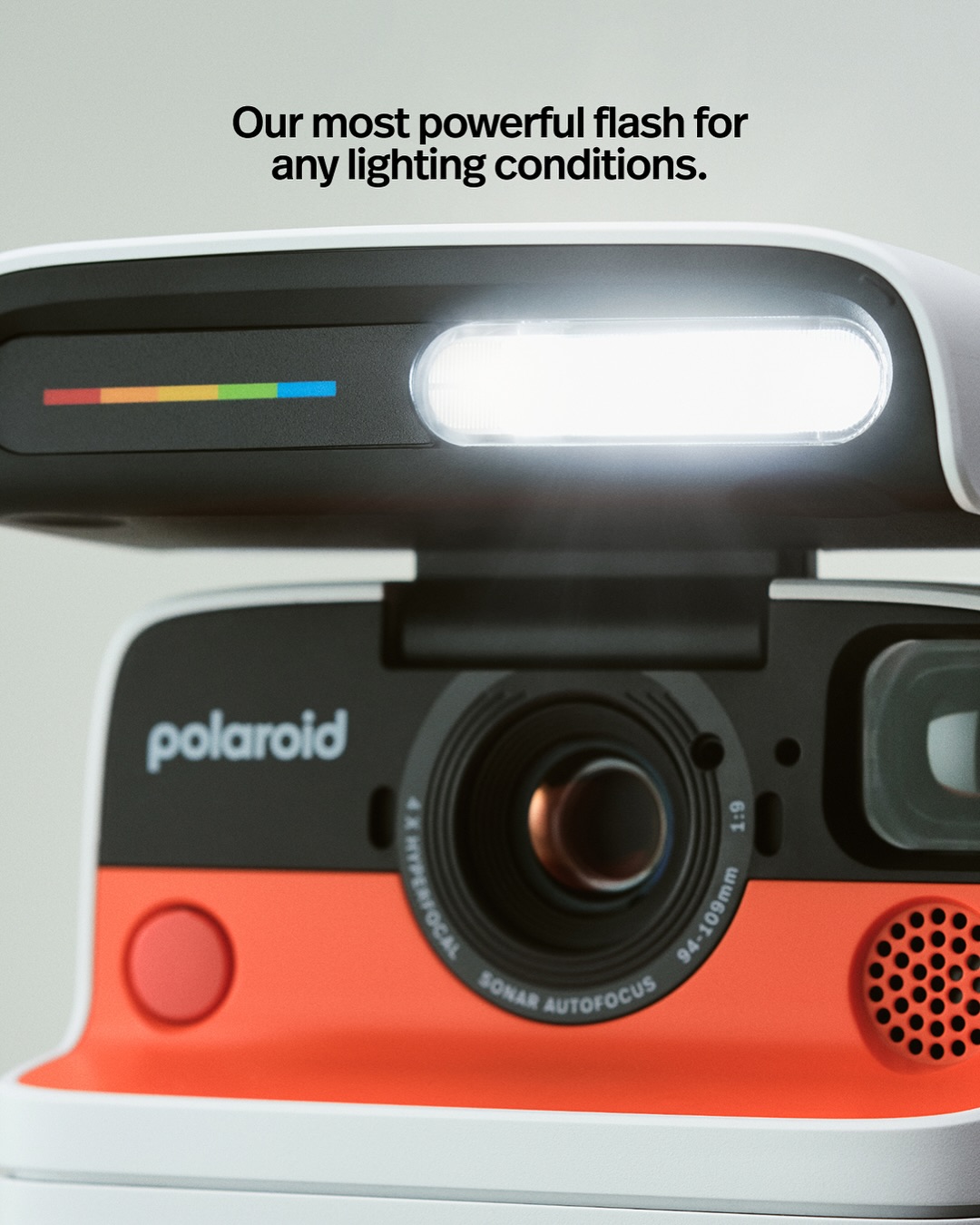 Polaroid Flip：重溫經典翻蓋設計，捕捉真實瞬間的現代拍立得 491414041 18505440682028757 843092026463808077 n