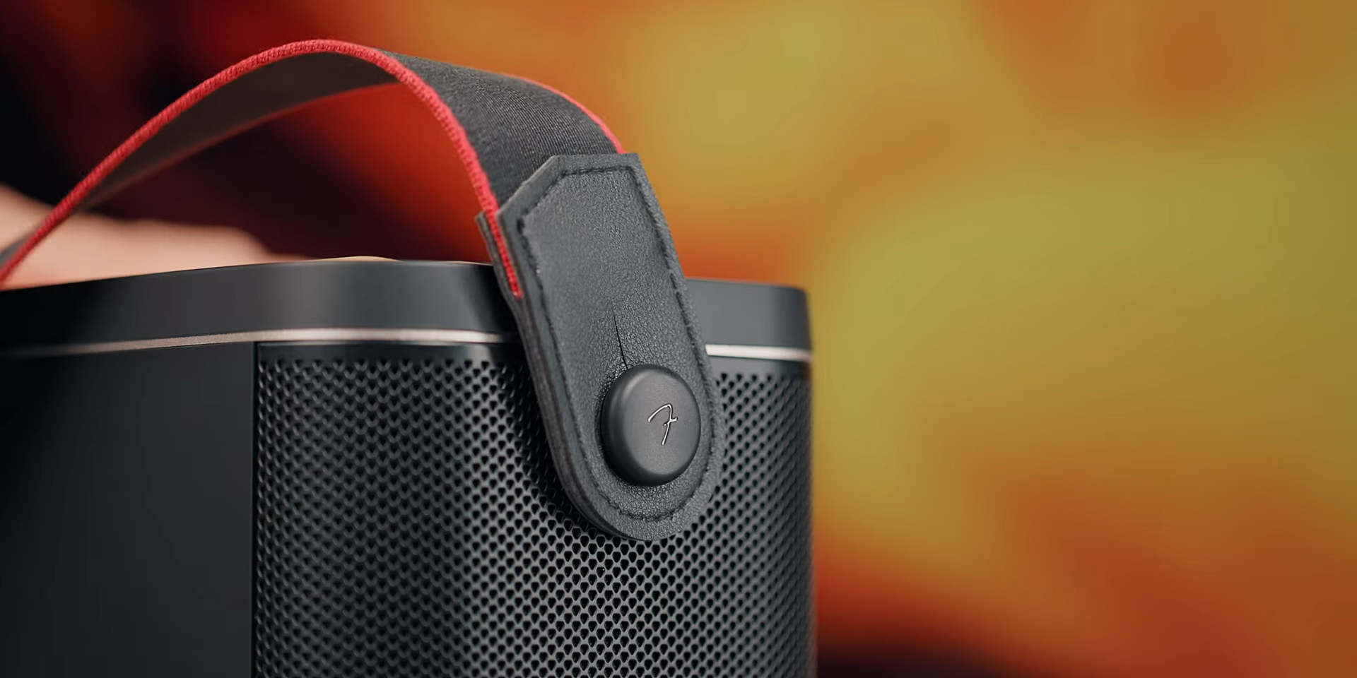 【評測】Fender RIFF 藍牙喇叭：以電吉他為靈感打造的藍牙喇叭 Fender RIFF strap