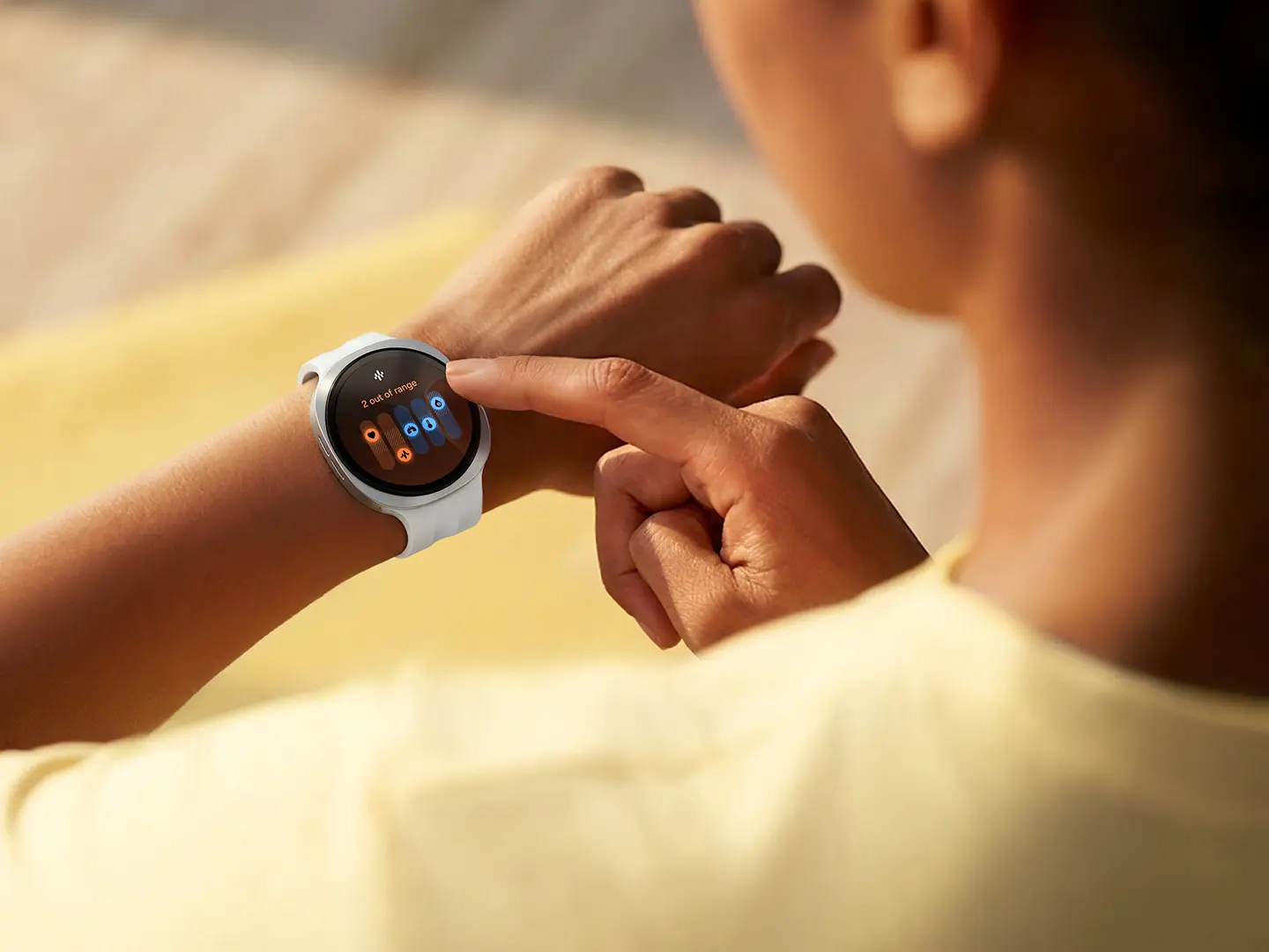 三星 Galaxy Watch Ultra2、Watch9 發表：潛水、續航與健康功能有哪些升級？ Galaxy Watch搭載生命徵象（Vitals）功能，可於偵測到重要健康指標異常時主動提醒使用者。