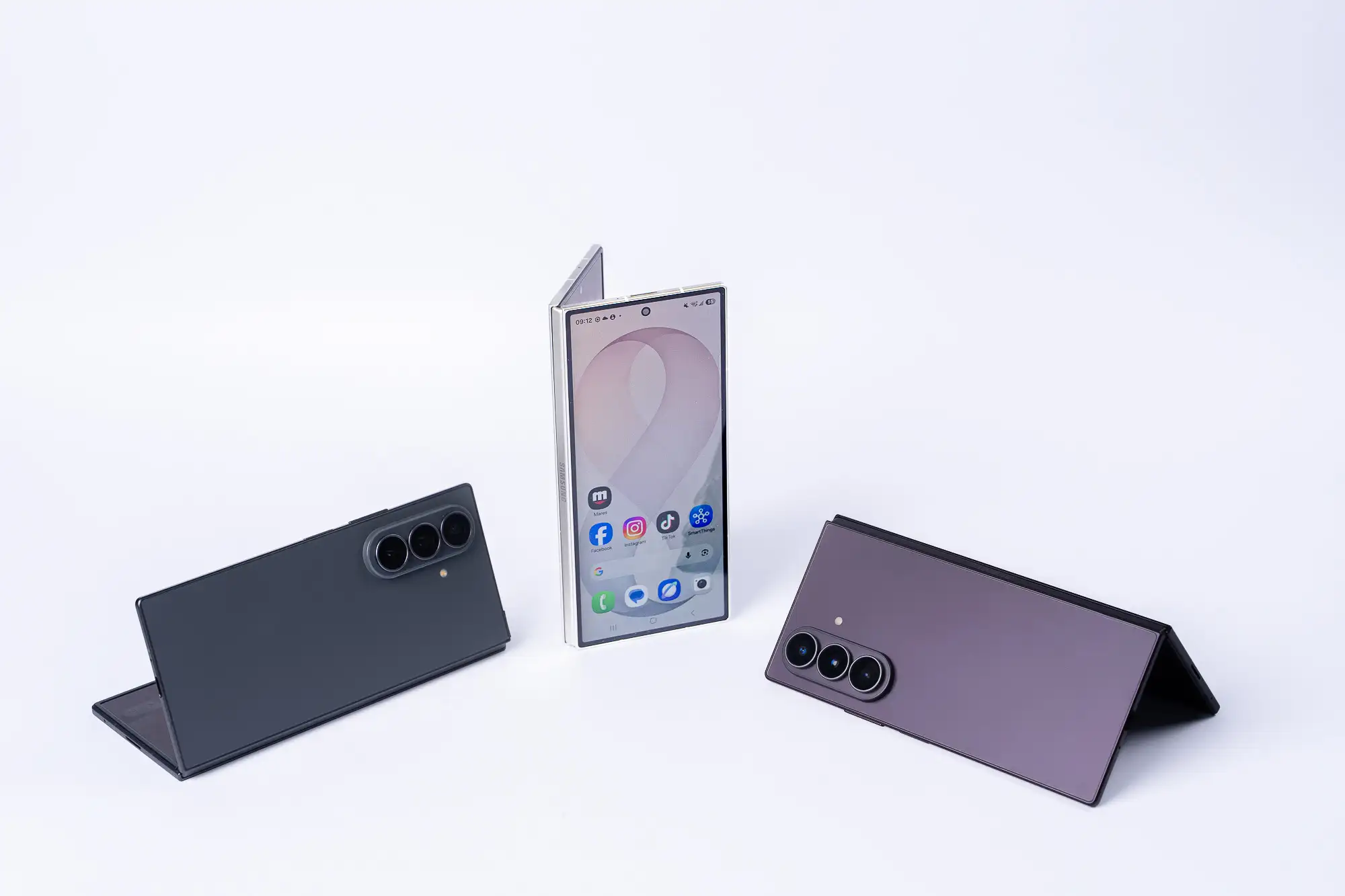 三星 Galaxy Z Fold8 Ultra、Fold8、Flip8 發表：三款摺疊新機有哪些升級？ Galaxy Z Fold8 Ultra