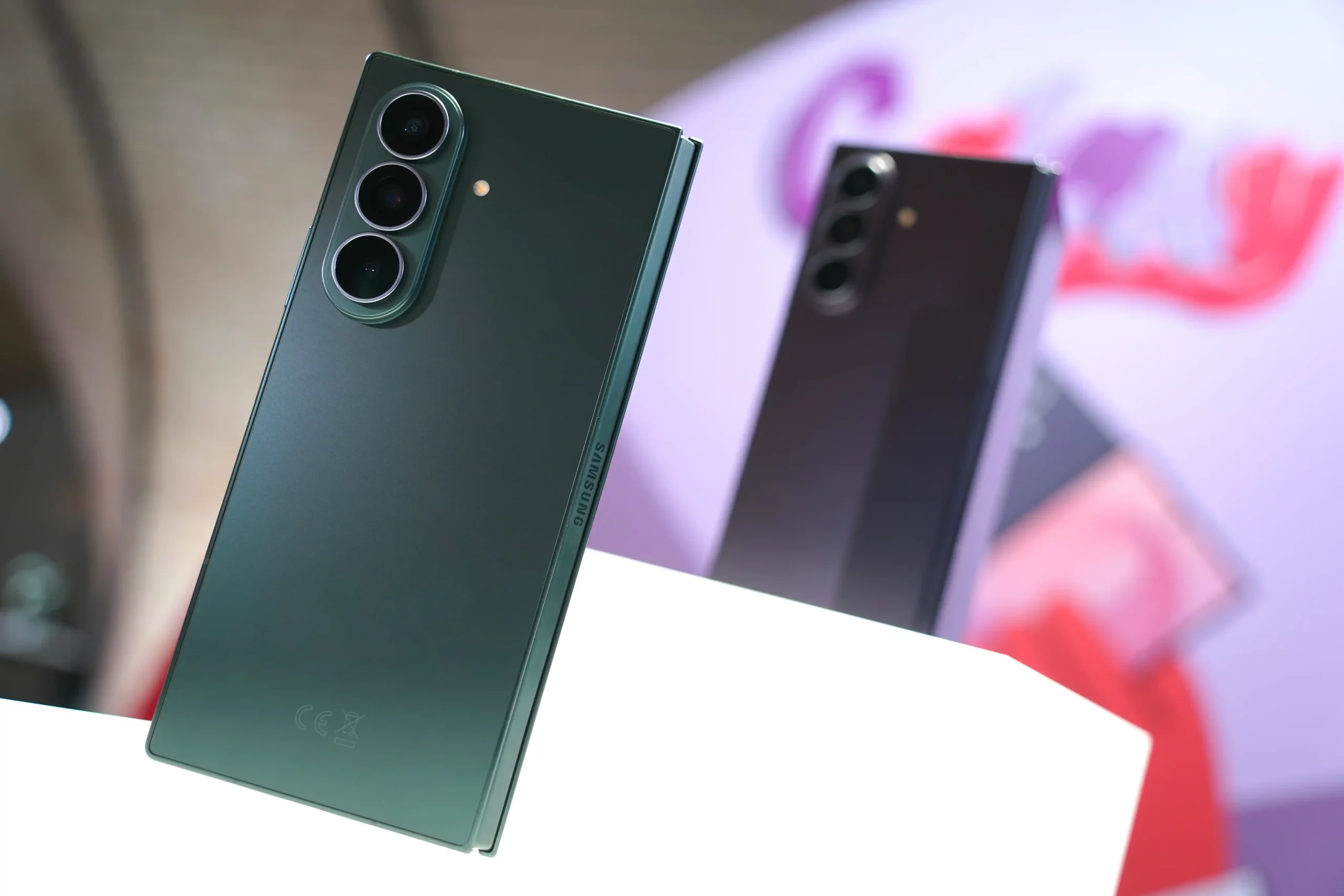 三星 Galaxy Z Fold8 Ultra、Fold8、Flip8 發表：三款摺疊新機有哪些升級？ Galaxy Z Fold8 Ultra三星商城限定色焙茶綠（Green Shadow） scaled