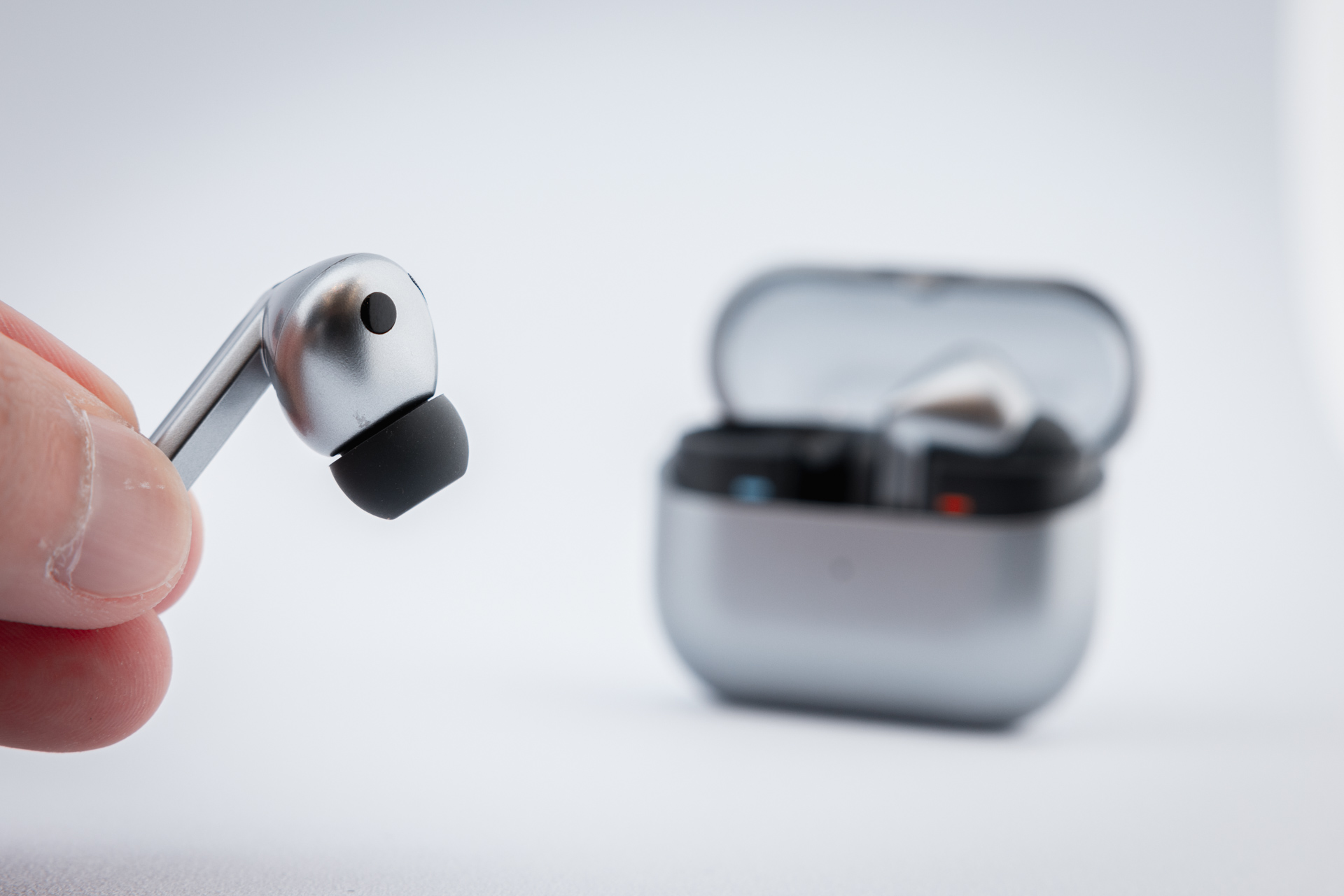 IMG 0959 大改款!三星智慧手錶 Galaxy Watch Ultra 現身、耳機 Galaxy Buds3 系列重新設計 IMG 0959