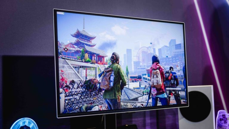 Samsung Monitor 2024 Cover 三星 2024 桌上型顯示器陣容齊發:平面 OLED、下放旗艦 AI 晶片 Samsung Monitor 2024 Cover
