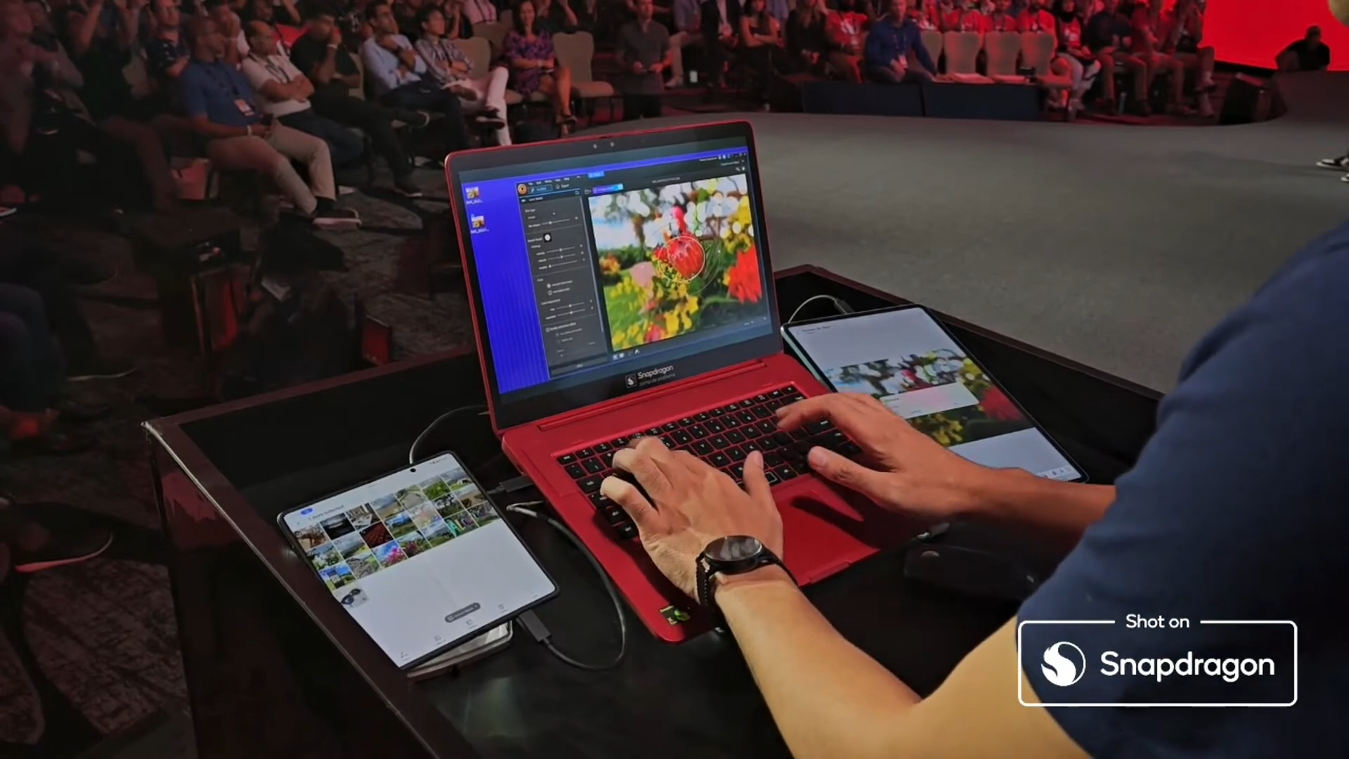 Snapdragon Summit 2023 Keynote Livestream 2 1 27 screenshot 【新聞】高通 Snapdragon Summit 2023 發表會重點整理 Snapdragon Summit 2023 Keynote Livestream 2 1 27 screenshot