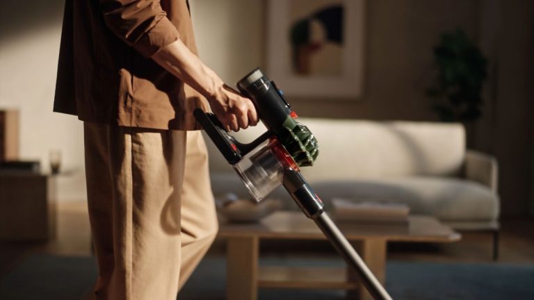 dyson v8 cyclone announced feat img Dyson V8 Cyclone 無線吸塵器登場:入門級吸塵器新標竿 dyson v8 cyclone announced feat img