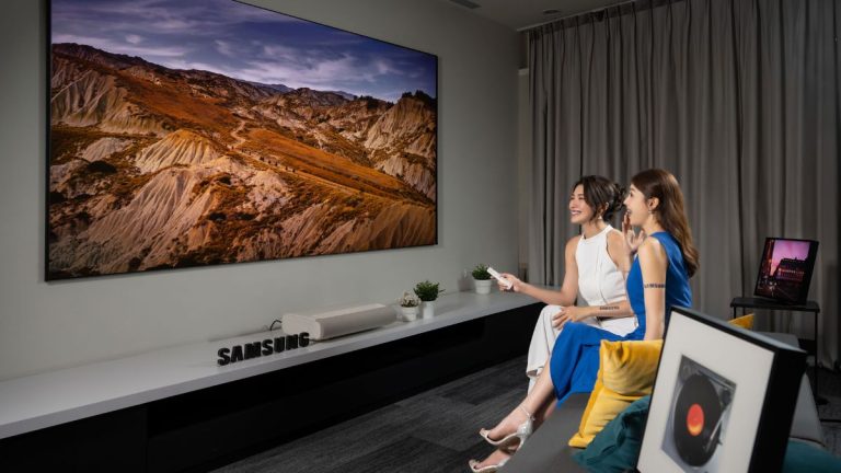 samsung 2024 the premiere projector feat img 三星推出新款 2024 The Premiere 超短焦雷射 4K 智慧投影機 samsung 2024 the premiere projector feat img