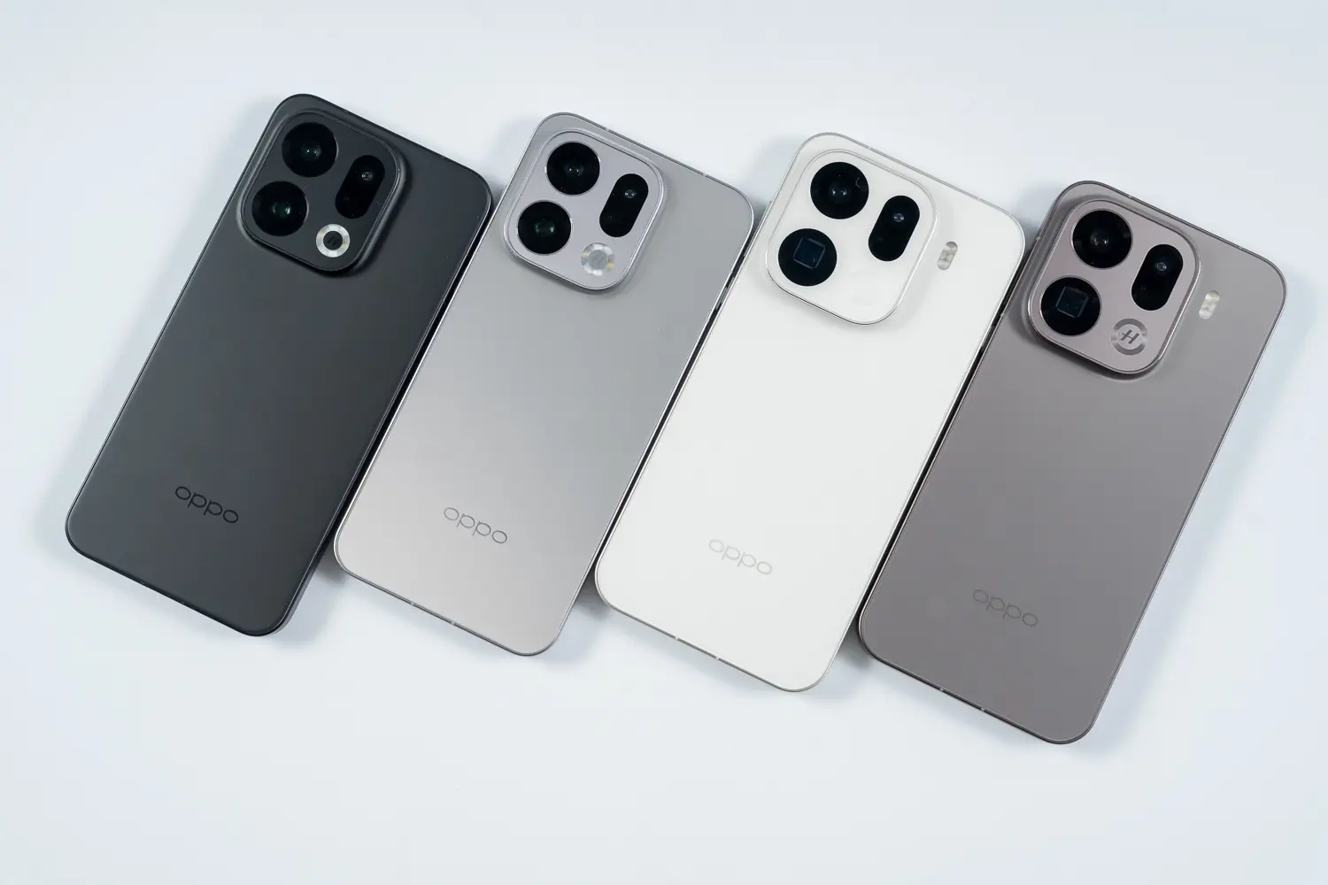 OPPO Find X9 系列重磅登場：2 億畫素哈蘇長焦與 7500mAh 超大電量 【圖片02】OPPO Find X9 系列產品圖