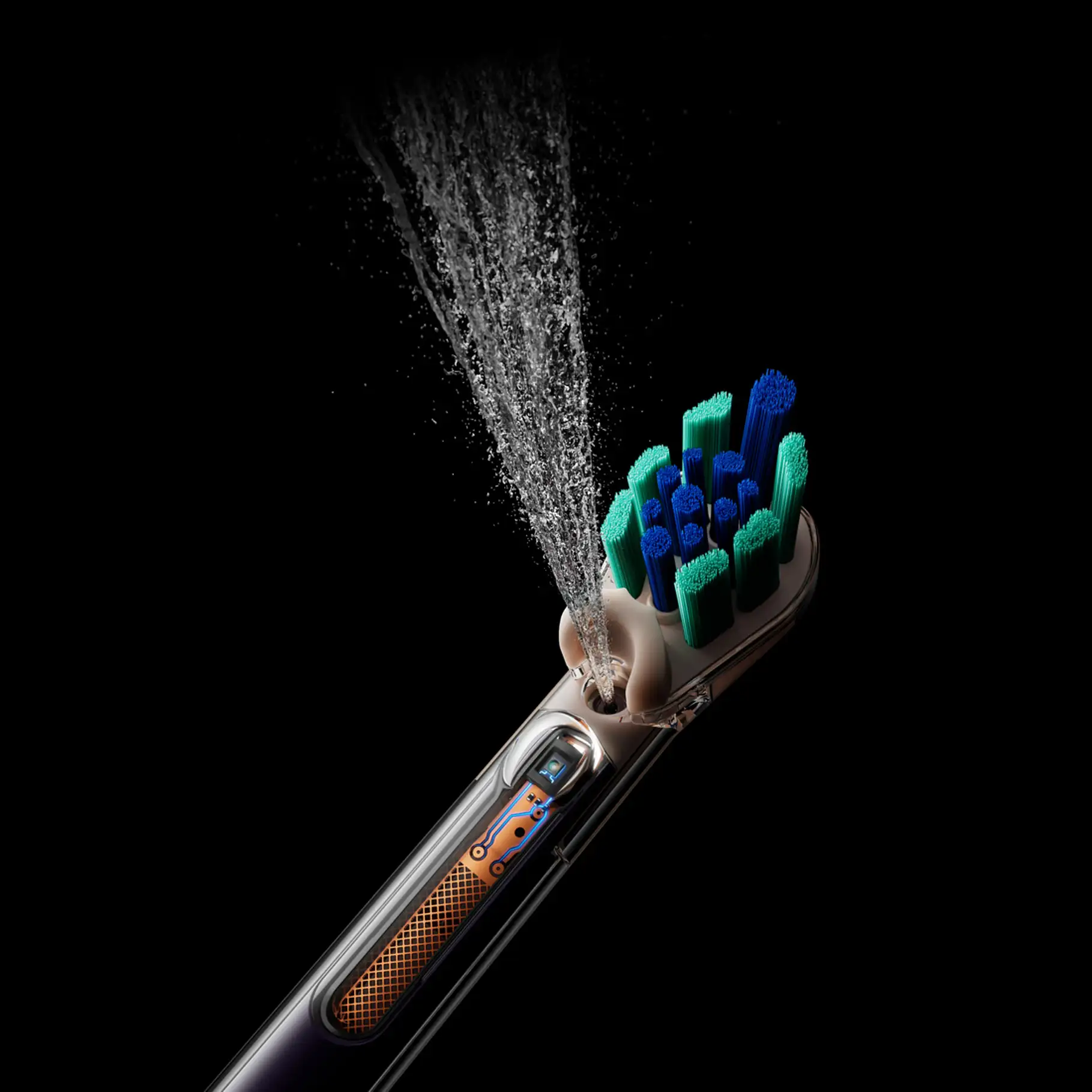 Dyson CameraJet™ 電動牙刷全球發表！首創鏡頭辨識齒縫，沖刷漱三合一登台 【新聞圖片6 2】