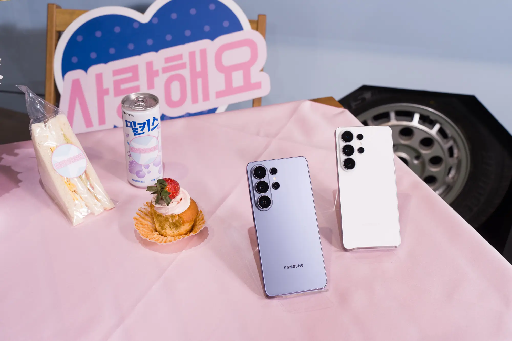 三星 618 購物節 Samsung AI Week 開跑，Galaxy S25 Ultra 71 折、電競螢幕萬元有找 【新聞照片03】Galaxy S26旗艦系列最高回饋超過12000元，最低分期月付1642元就能入手Galaxy S26 Ultra