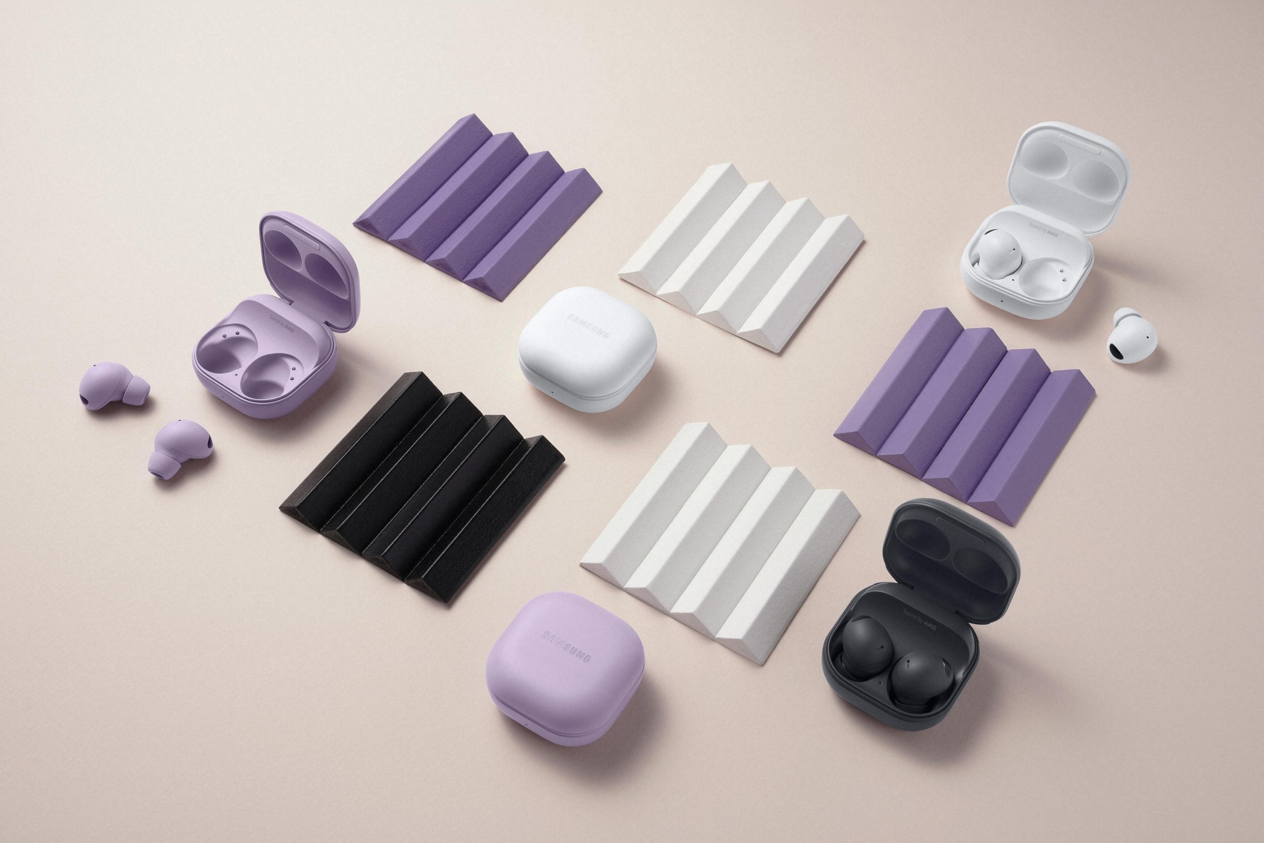 想換手機嗎？來看看 Samsung Week 雙 11 購物節優惠大全 【新聞照片05】活動期間於三星商城購買Buds2、Buds2 Pro或Buds FE耳機系列，隨機送聯名款造型保護殼。 scaled