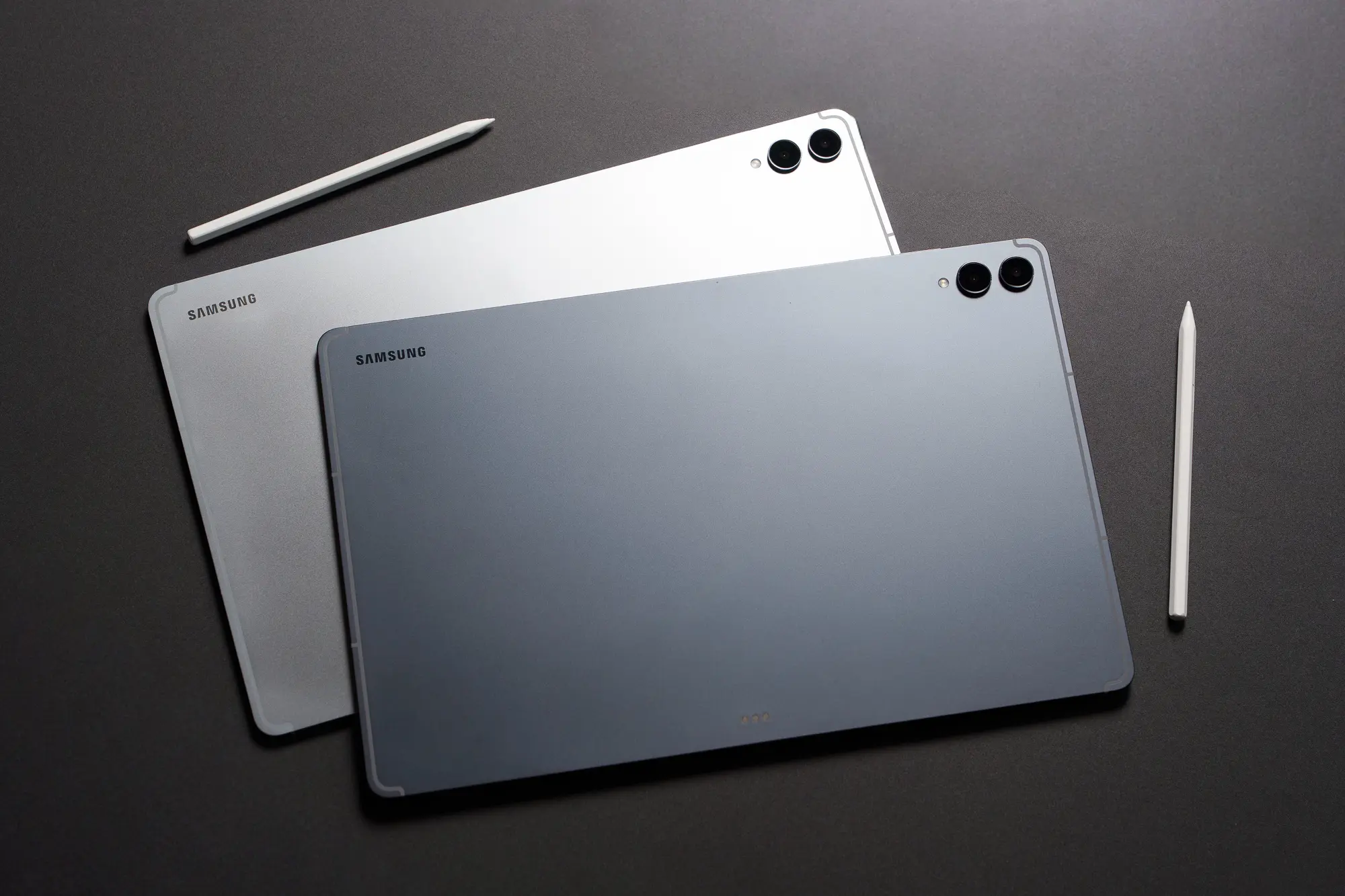 Galaxy Tab S11 Ultra 纖薄登場，Tab S10 Lite 超值上市：價格與優惠一次看 【新聞照片11】Galaxy Tab S11系列：極致生產力輕薄隨行，異地辦公不設限
