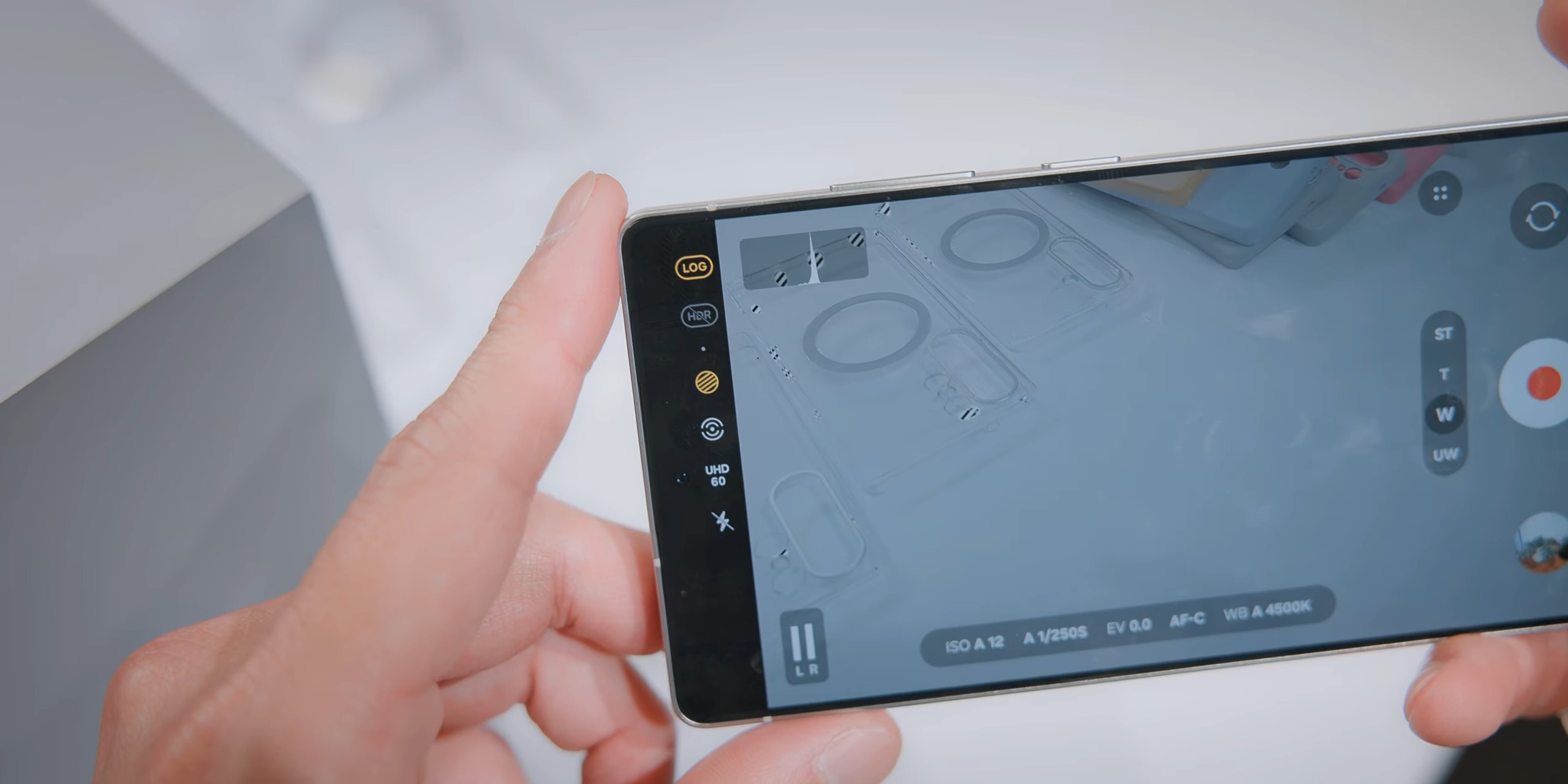 三星 S25 系列實機上手 S25 Ultra 外型更旗艦 7 16 screenshot S24 Ultra 再戰一年!One UI 7 beta 4 下放 S25 Ultra Log 錄影 三星 S25 系列實機上手 S25 Ultra 外型更旗艦 7 16 screenshot