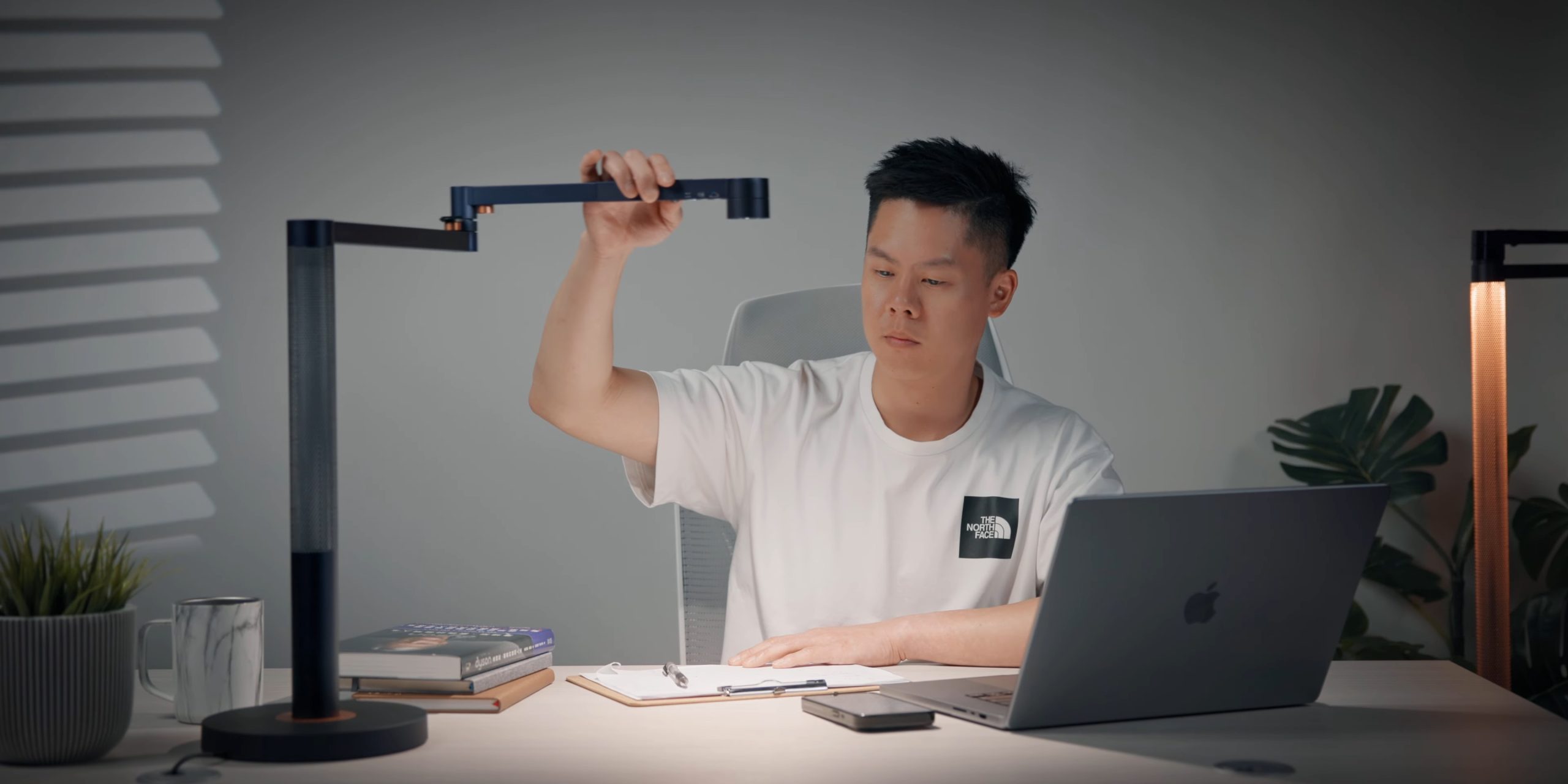 【評測】Dyson Solarcycle Morph™ 落地燈 / 檯燈 值得購買嗎 不止是一盞燈，更是生活品味質感藝術品！Dyson Solarcycle Morph 落地燈 檯燈 2 19 screenshot scaled