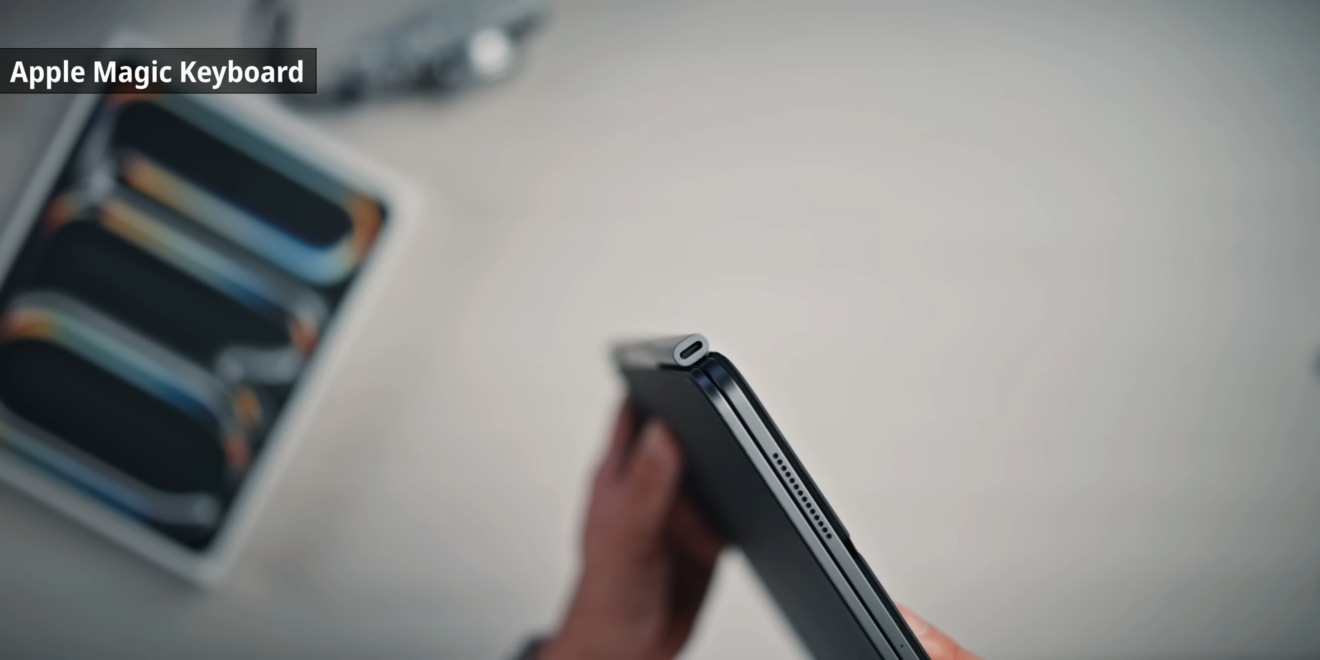 Logitech Combo Touch vs. 蘋果巧控鍵盤：哪款更適合你？ 不要買錯：Apple 蘋果 VS Logitech 羅技，選適合你的！ 3 44 screenshot