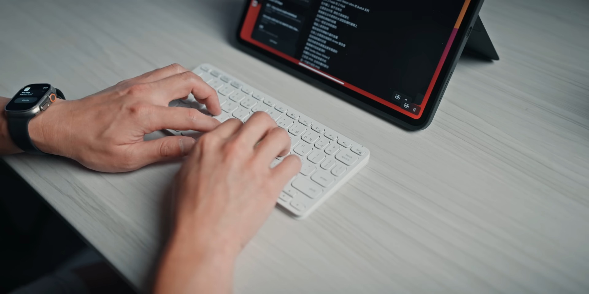 Logitech Combo Touch vs. 蘋果巧控鍵盤：哪款更適合你？ 不要買錯：Apple 蘋果 VS Logitech 羅技，選適合你的！ 6 53 screenshot