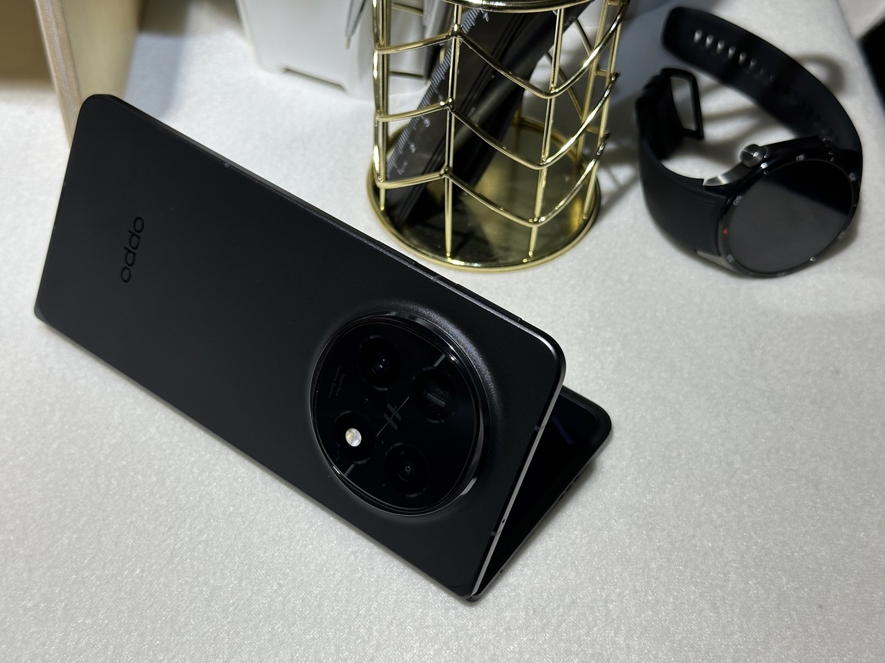 大IMG 9579 OPPO 生態系擴展:首款 AI 平板 Pad 3 柔光版、Watch X2 發表 大IMG 9579