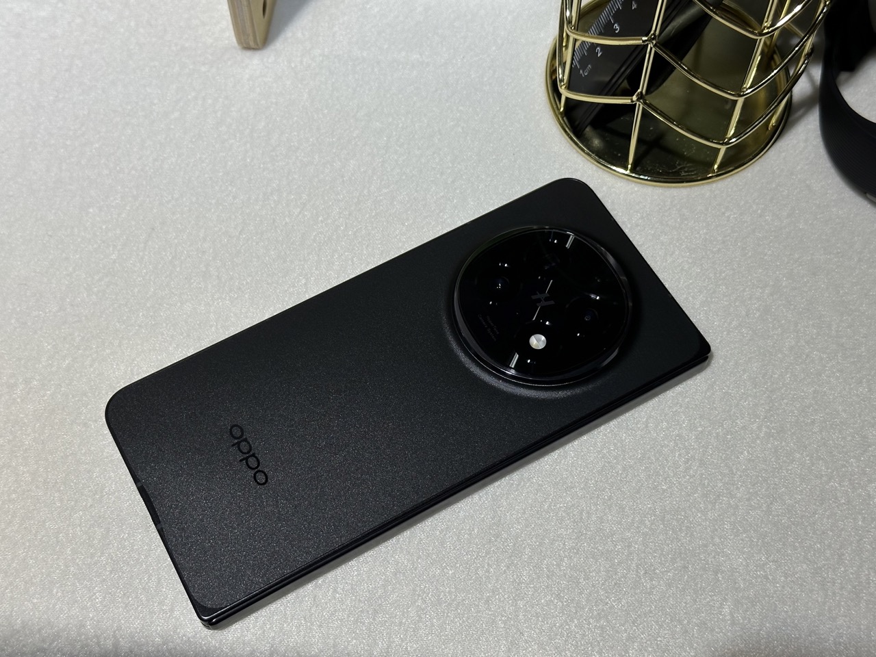 大IMG 9582 OPPO 生態系擴展:首款 AI 平板 Pad 3 柔光版、Watch X2 發表 大IMG 9582