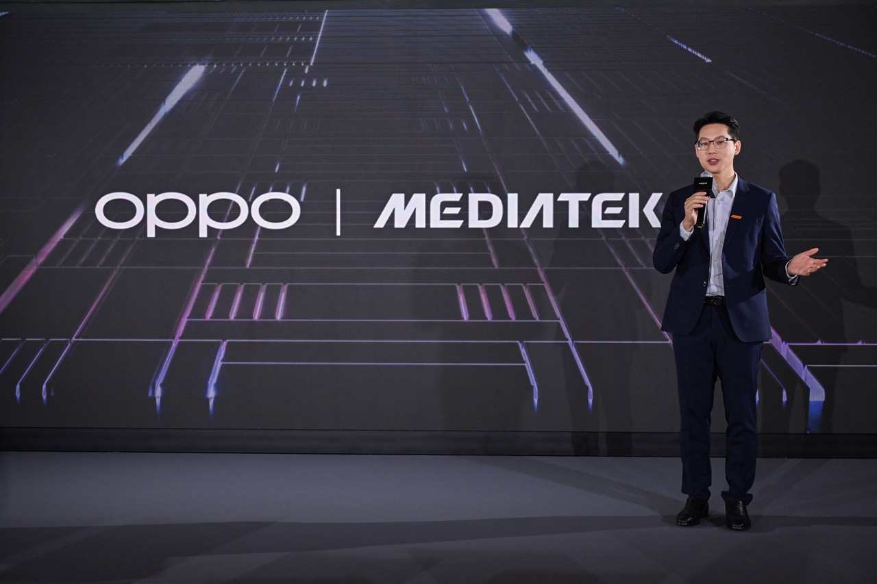 OPPO 全新 AI 戰略：攜手 Google 提供更安全、更全面的 AI 體驗 大OPPO與聯發科技等晶片廠商密切合作，透過聯合研發和優化晶片的AI模型，提升運行速度與效率，實現高效、即時的AI處理。