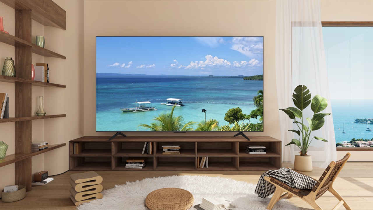 TCL 2024 四款美型 AI 智慧顯示器登台，頂規 85" 大尺寸十萬有找 大圖9、TCL P755流線型美學設計採金屬無邊框與創新結構，達到極致纖薄一體式機身，較以往薄14 ，輕鬆完美融入居家裝潢，體驗藝術與科技結合之美。