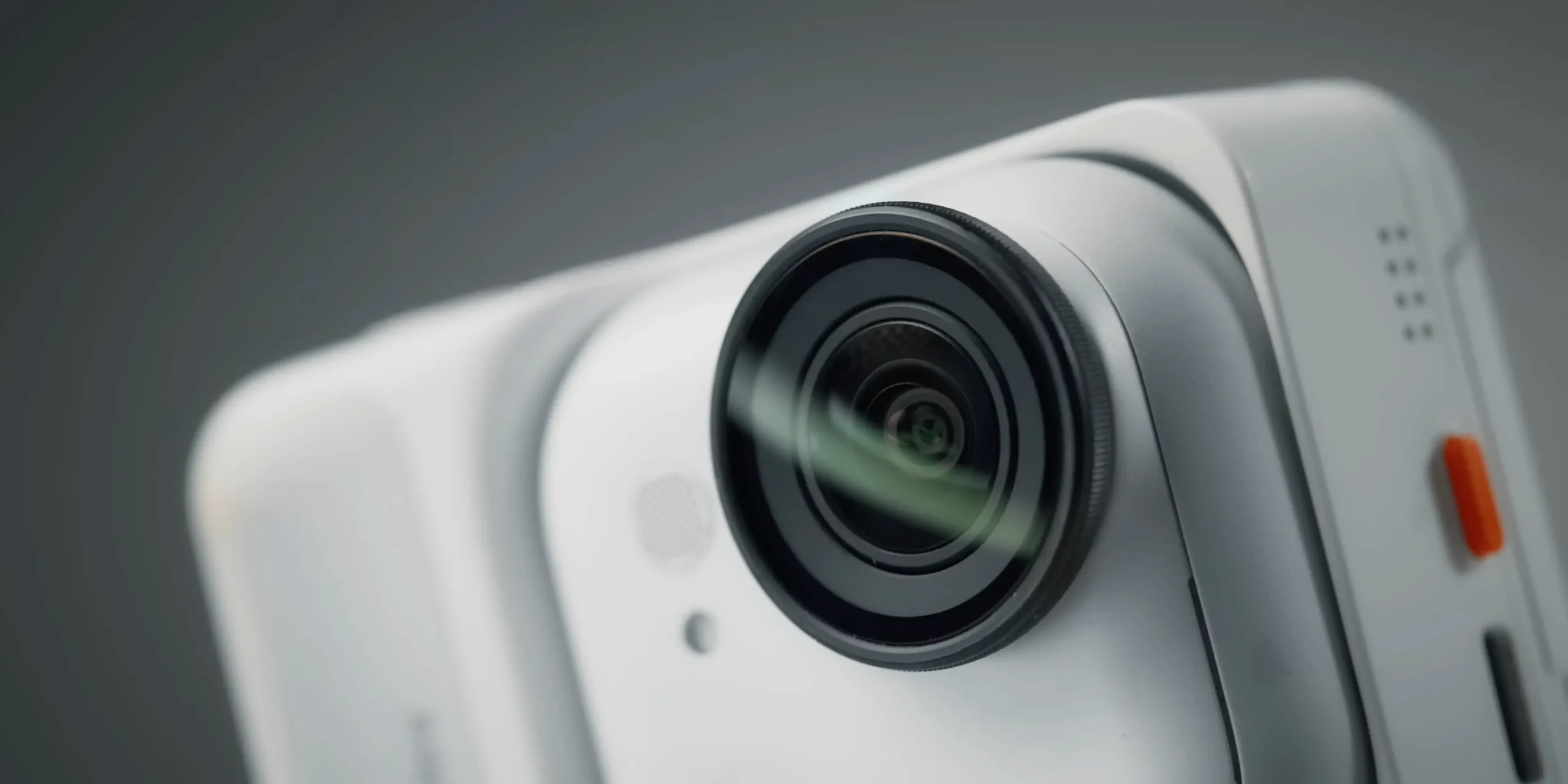Insta360 GO Ultra 評測：拇指相機大進化！兼具高畫質與可玩性的新世代口袋神器 太強太好玩！ Insta360 GO Ultra 拇指相機大進化 0 49 screenshot scaled
