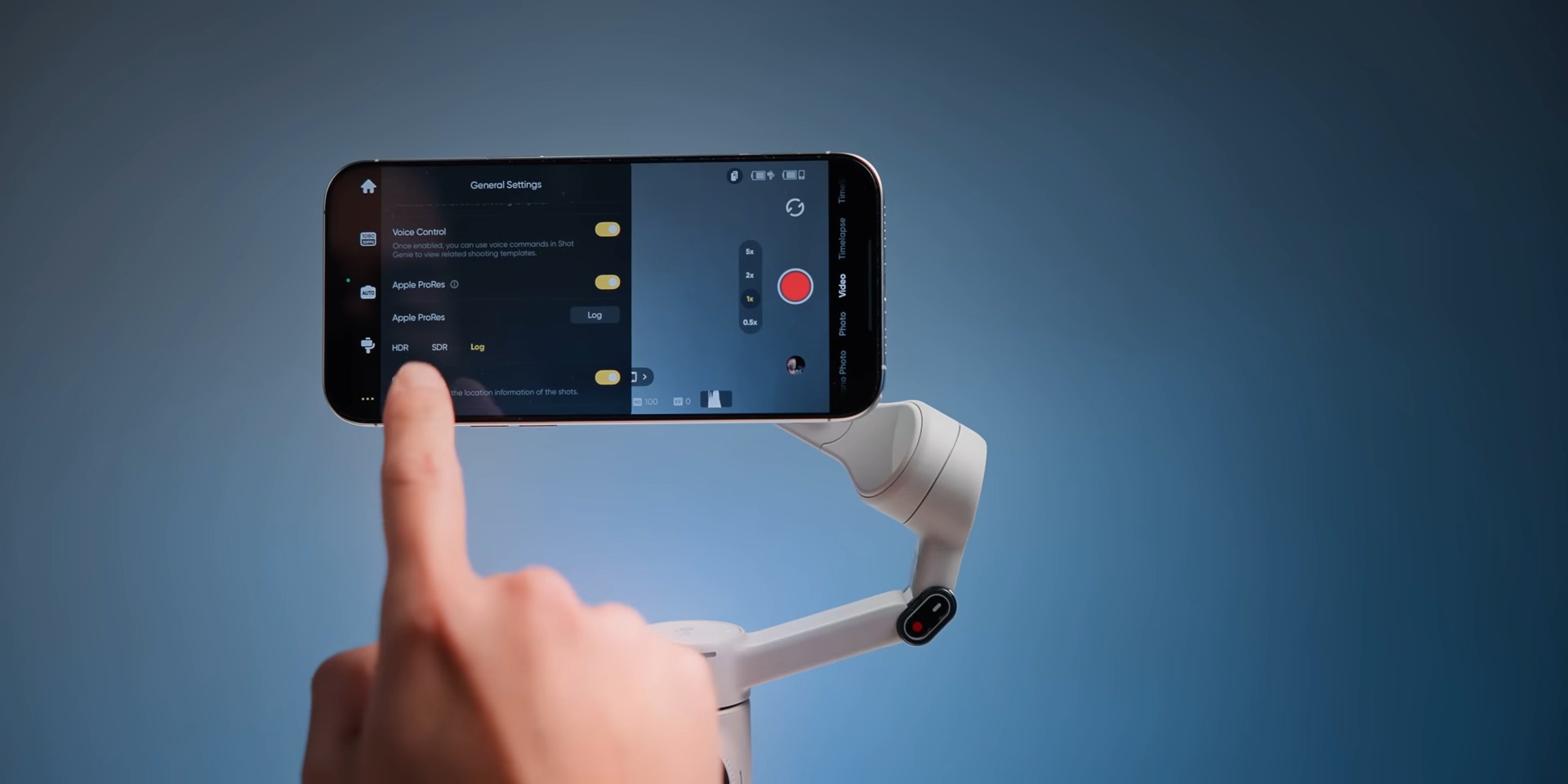 Insta360 Flow 2 Pro 手機穩定器適合你嗎？ 直接按在地上磨擦！手機穩定器比較 2025 版 Insta360 Flow 2 Pro VS DJI OM6 11 41 screenshot