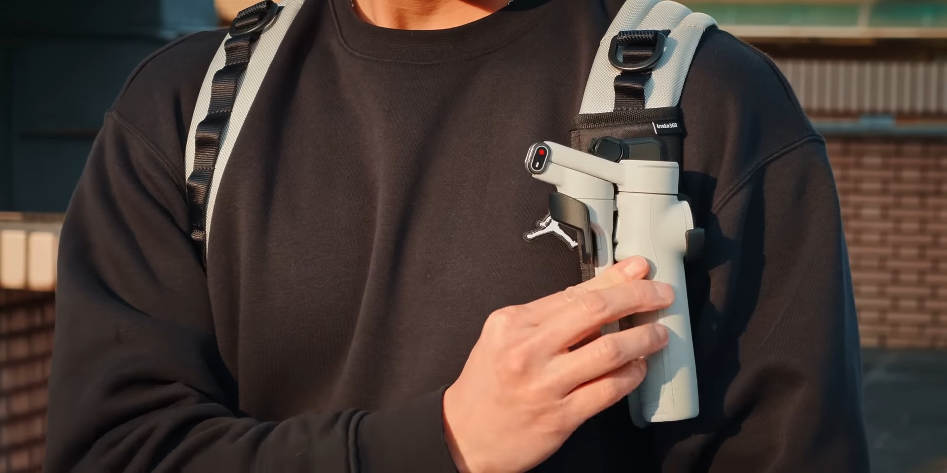 Insta360 Flow 2 Pro 手機穩定器適合你嗎？ 直接按在地上磨擦！手機穩定器比較 2025 版 Insta360 Flow 2 Pro VS DJI OM6 3 28 screenshot