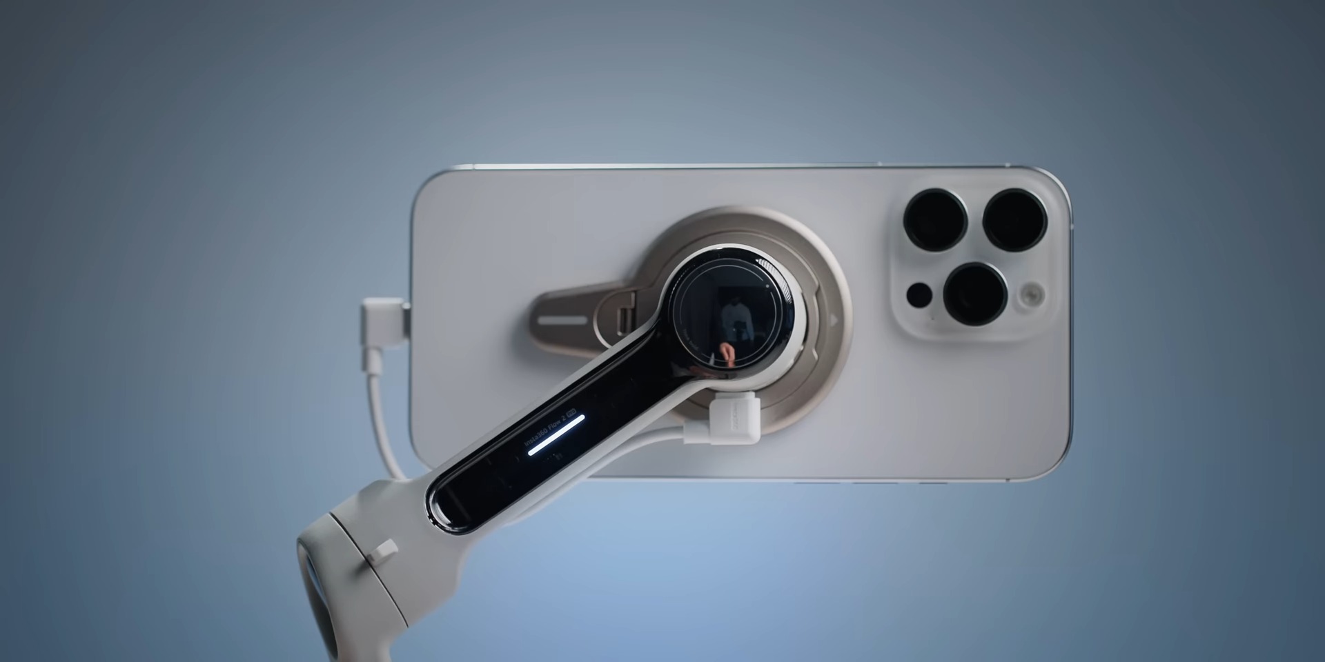 Insta360 Flow 2 Pro 手機穩定器適合你嗎？ 直接按在地上磨擦！手機穩定器比較 2025 版 Insta360 Flow 2 Pro VS DJI OM6 4 12 screenshot
